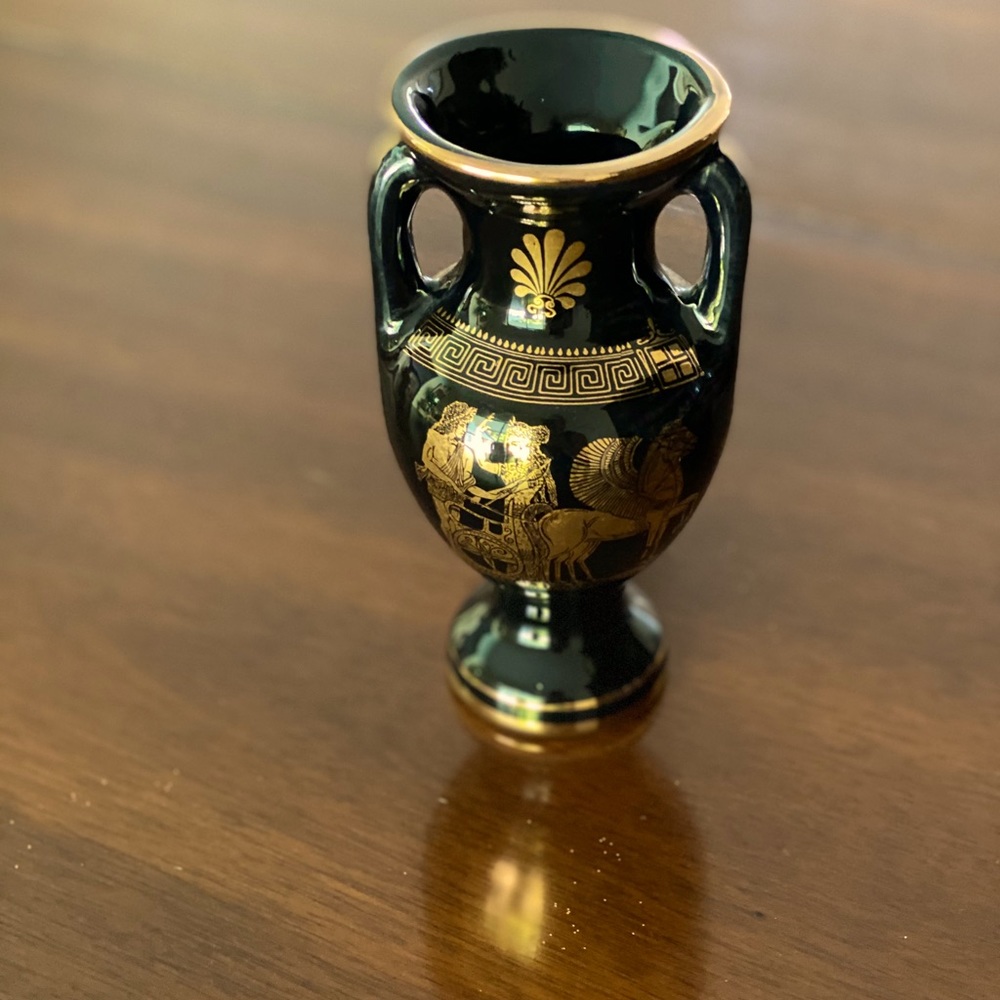 🏺24K Gold Greek Urn 🏺
